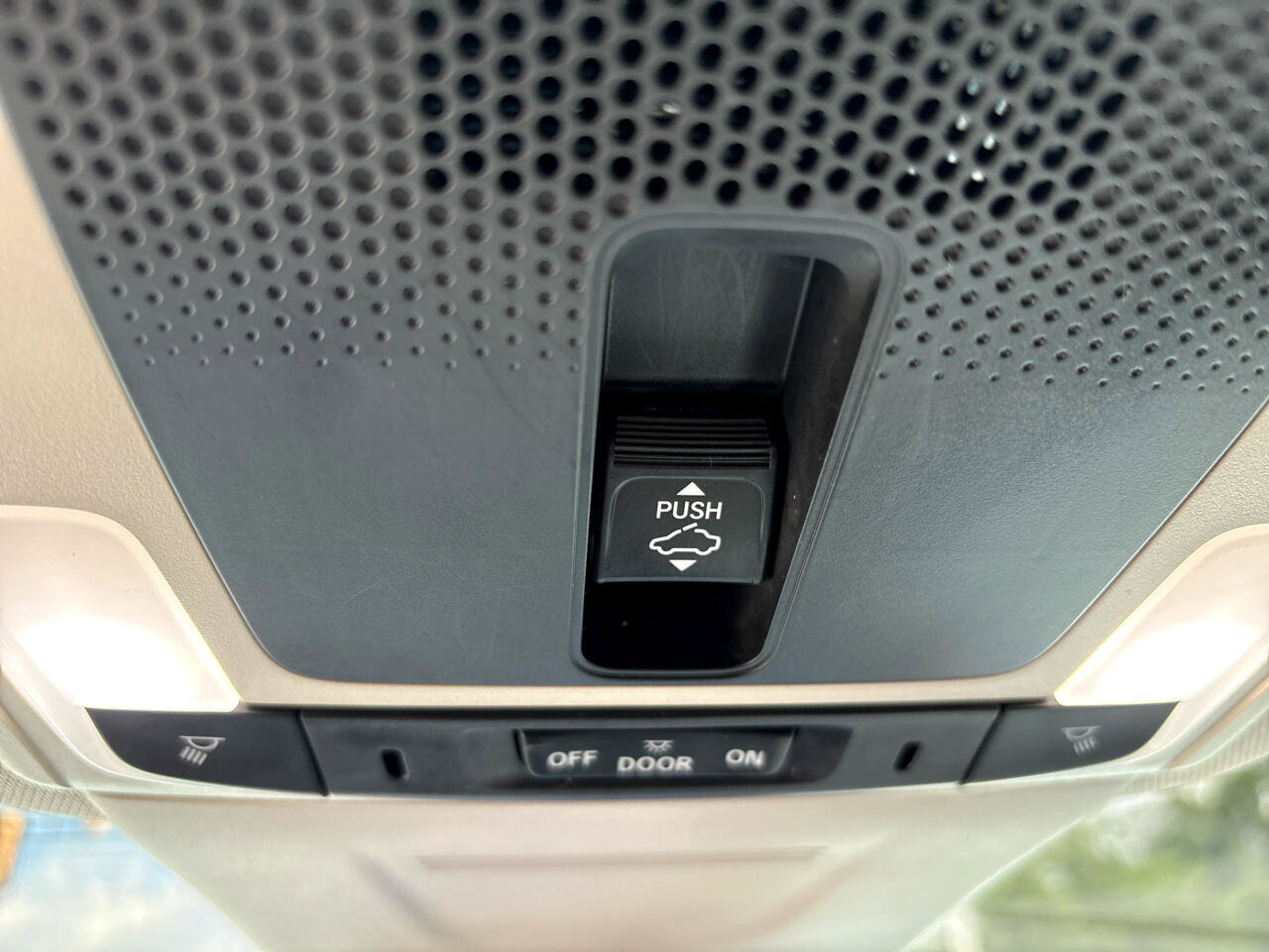 Used 2023 Honda CR-V EX image 27