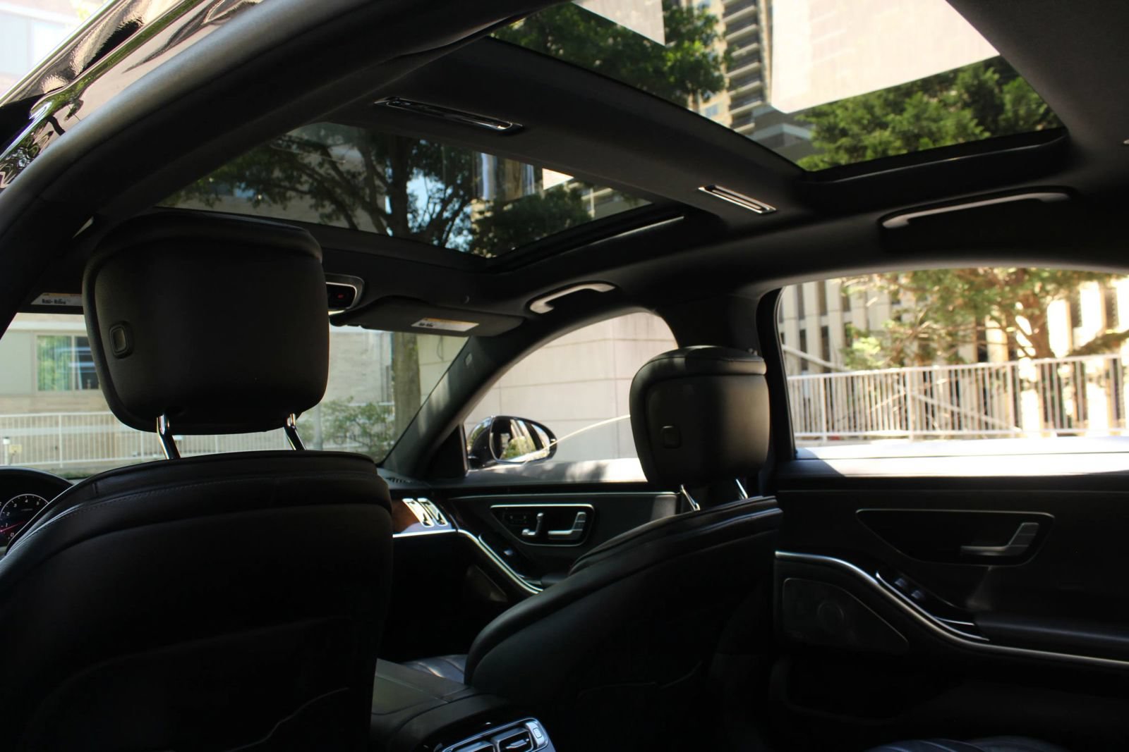 Used 2022 Mercedes-Benz S 500 4MATIC image 18