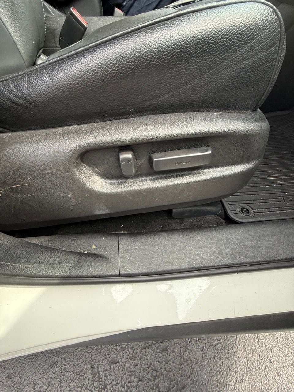 Used 2019 Honda Pilot Touring image 8