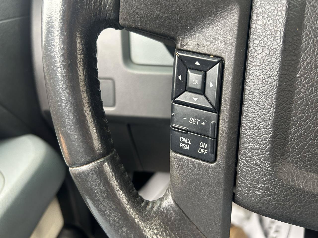 Used 2012 Ford F150 XLT w/ XLT Convenience Pkg AWD/4WD image 17