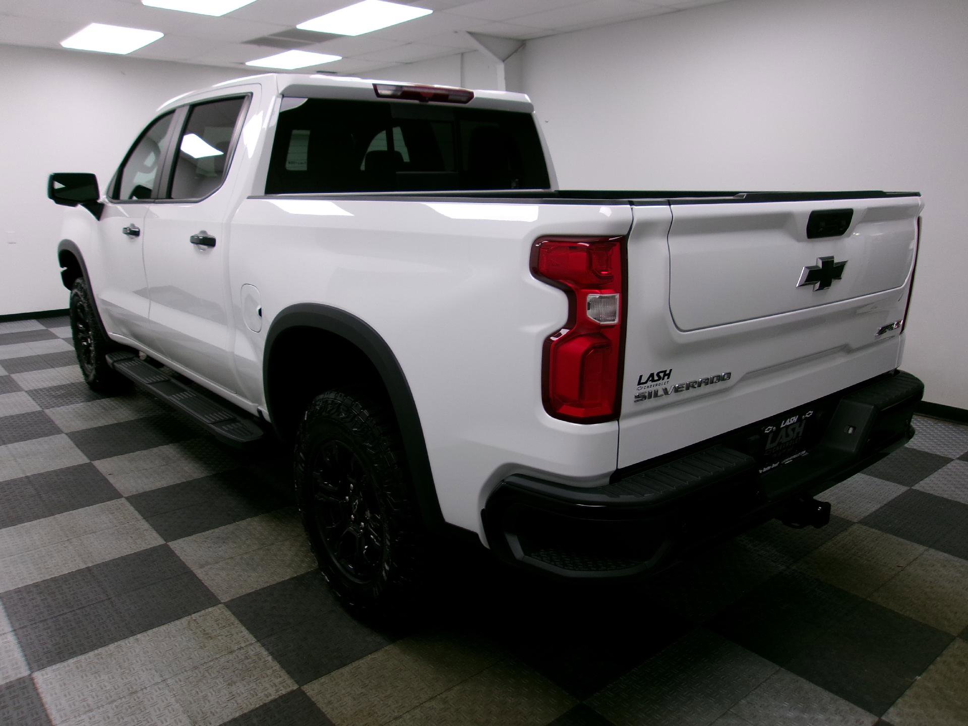 Certified 2023 Chevrolet Silverado 1500 ZR2 image 2