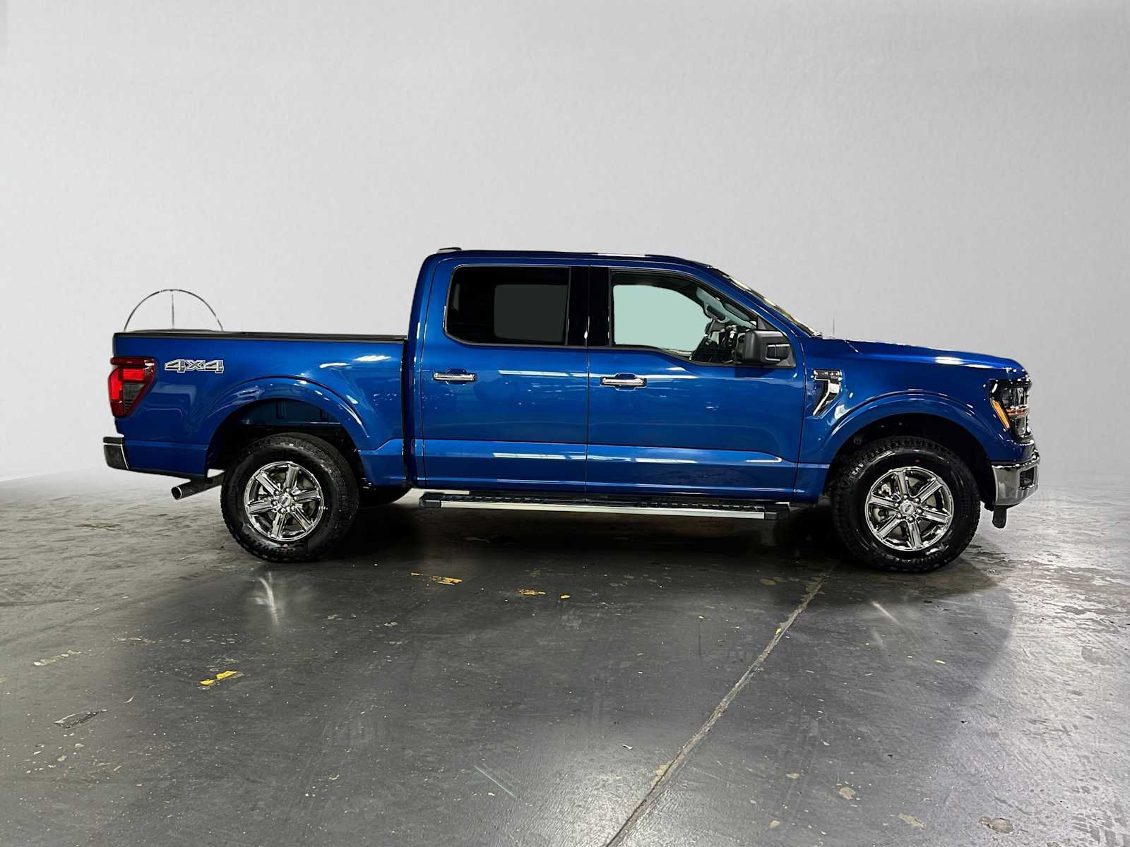 Used 2025 Ford F150 XLT w/ Equipment Group 301A Standard AWD/4WD image 2