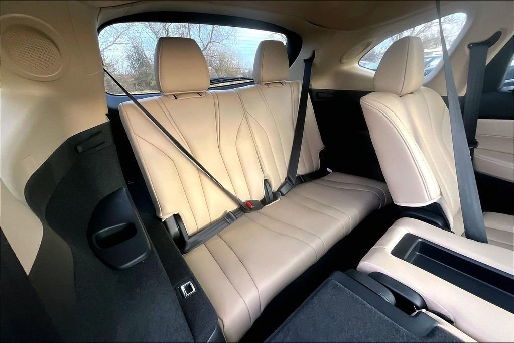 Used 2025 Acura MDX w/ Technology Package image 40