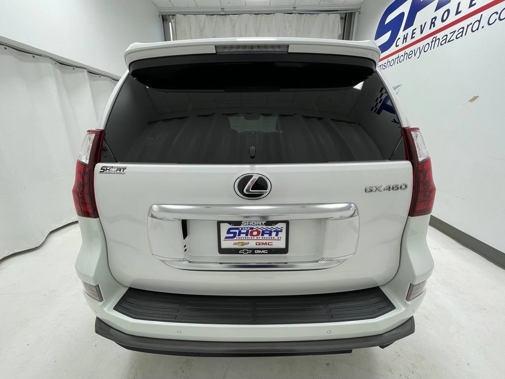 Used 2021 Lexus GX 460 Luxury w/ Sport Design Package AWD/4WD image 5