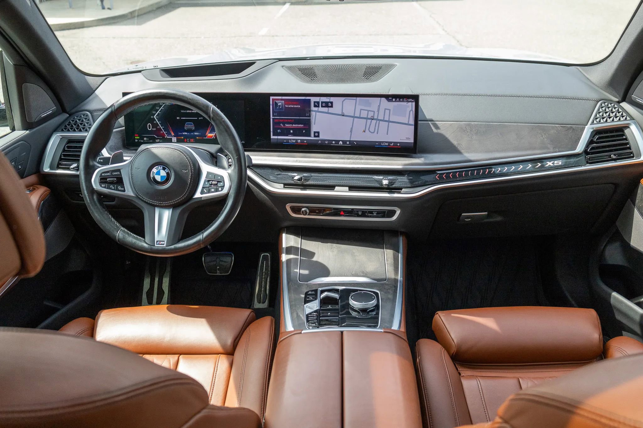 Used 2024 BMW X5 xDrive40i w/ M Sport Package image 49