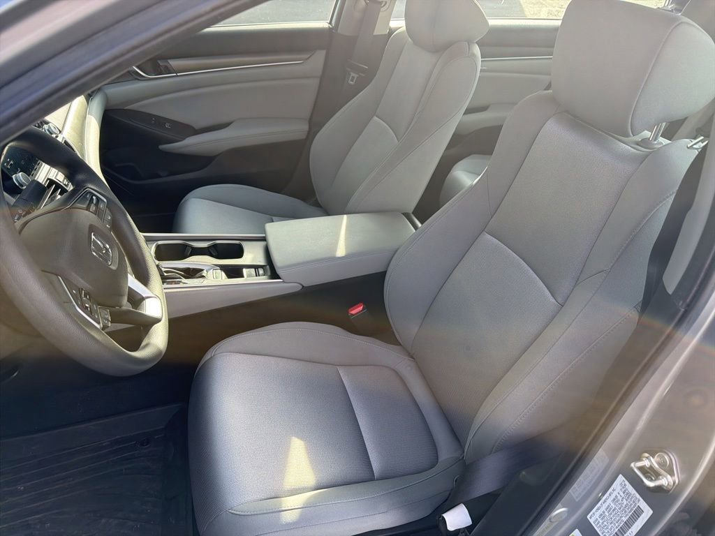 Used 2019 Honda Accord LX image 9