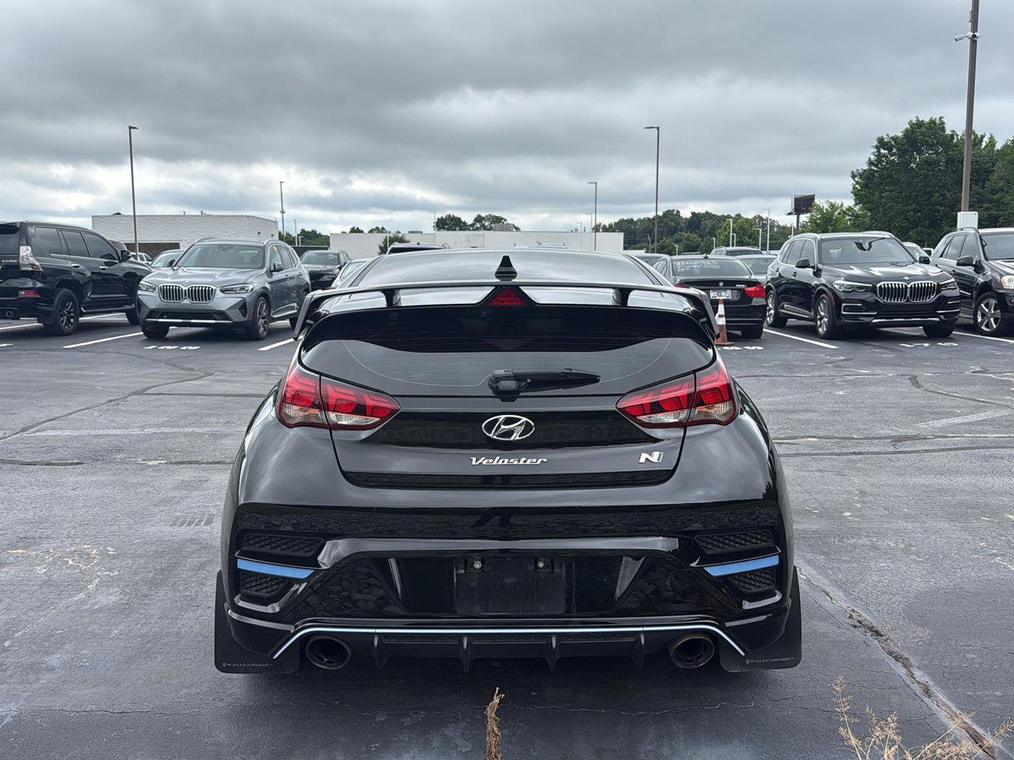 Used 2020 Hyundai Veloster N w/ Performance Package FWD image 4
