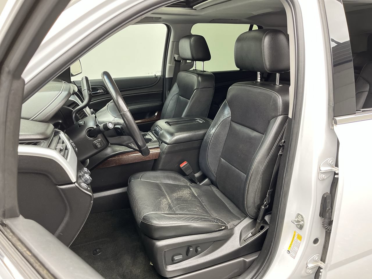 Used 2018 GMC Yukon SLT AWD/4WD image 9
