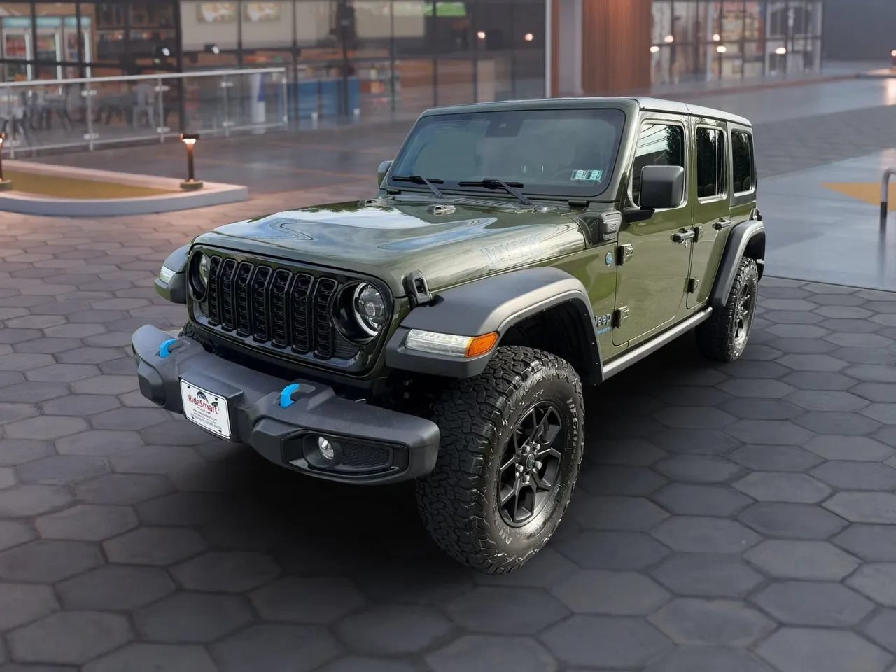 Used 2024 Jeep Wrangler Unlimited AWD/4WD image 6