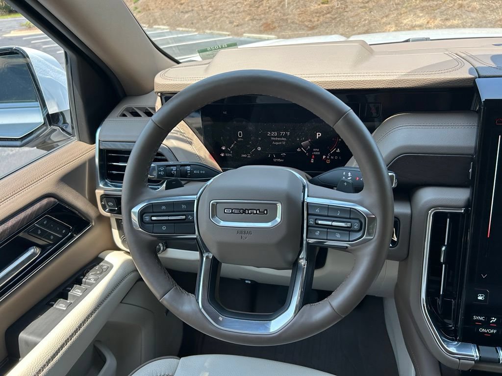 Used 2026 GMC Yukon XL Denali w/ Sun & Power Step Package AWD/4WD image 28