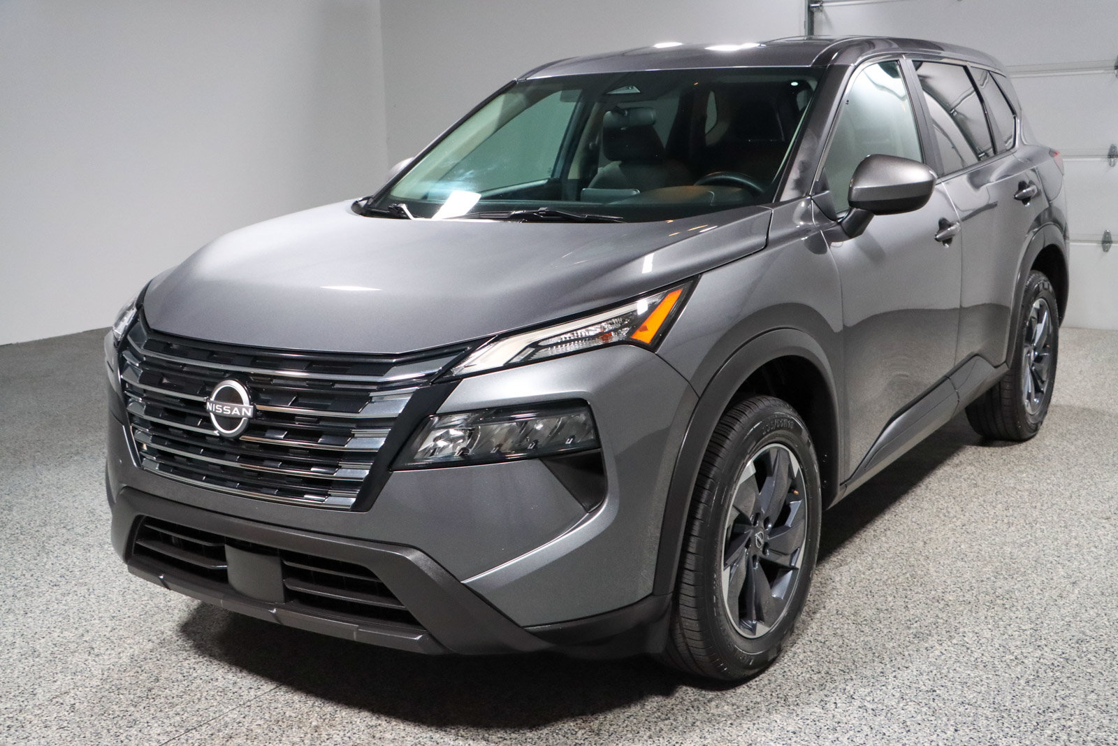 Used 2024 Nissan Rogue SV FWD image 31