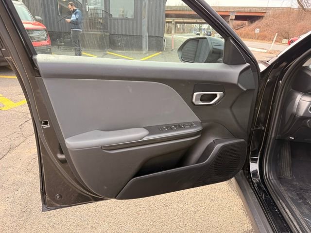 Used 2025 Kia K4 LXS image 22