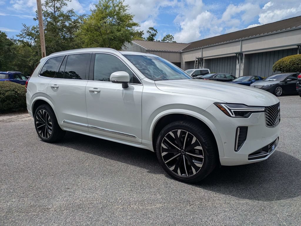 Certified 2026 Volvo XC90 B6 Ultra w/ Protection Package AWD/4WD image 2