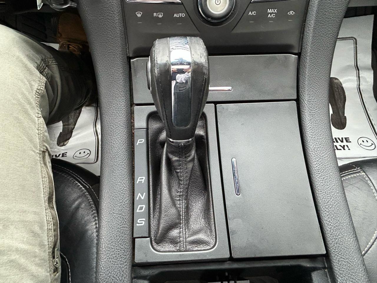 Used 2014 Ford Taurus SEL w/ Equipment Group 201A FWD image 29