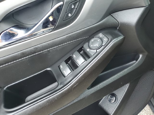 Used 2023 Chevrolet Traverse LT FWD image 21