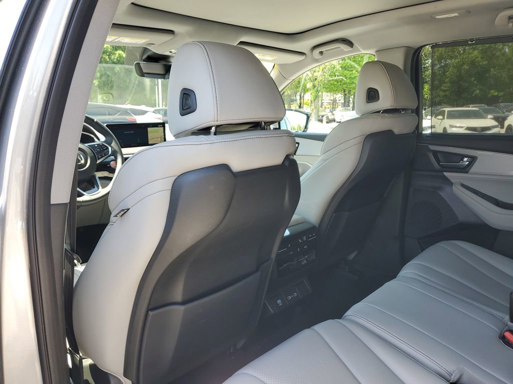Certified 2023 Acura MDX SH-AWD w/ Technology Package image 13