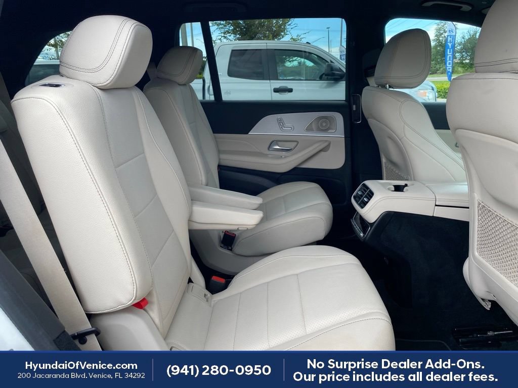 Used 2025 Mercedes-Benz GLS 450 4MATIC image 23