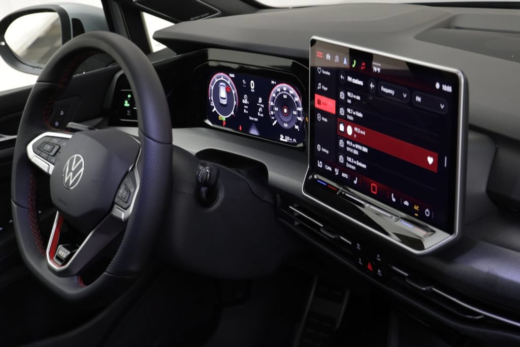 New 2026 Volkswagen GTI SE FWD image 21