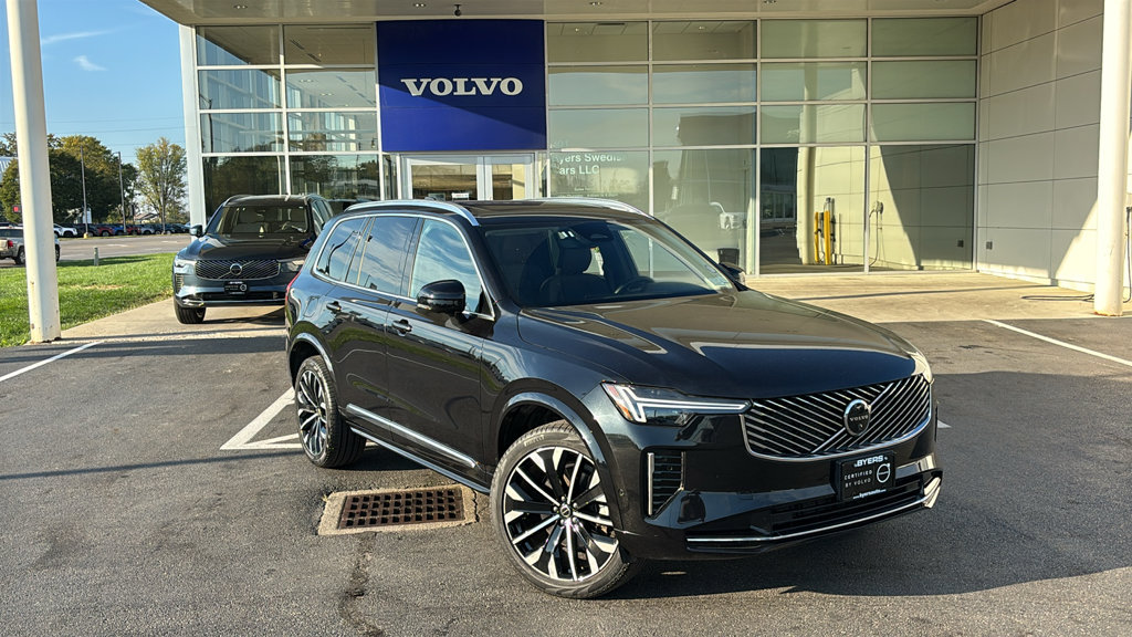 Certified 2026 Volvo XC90 B6 Plus AWD/4WD image 2