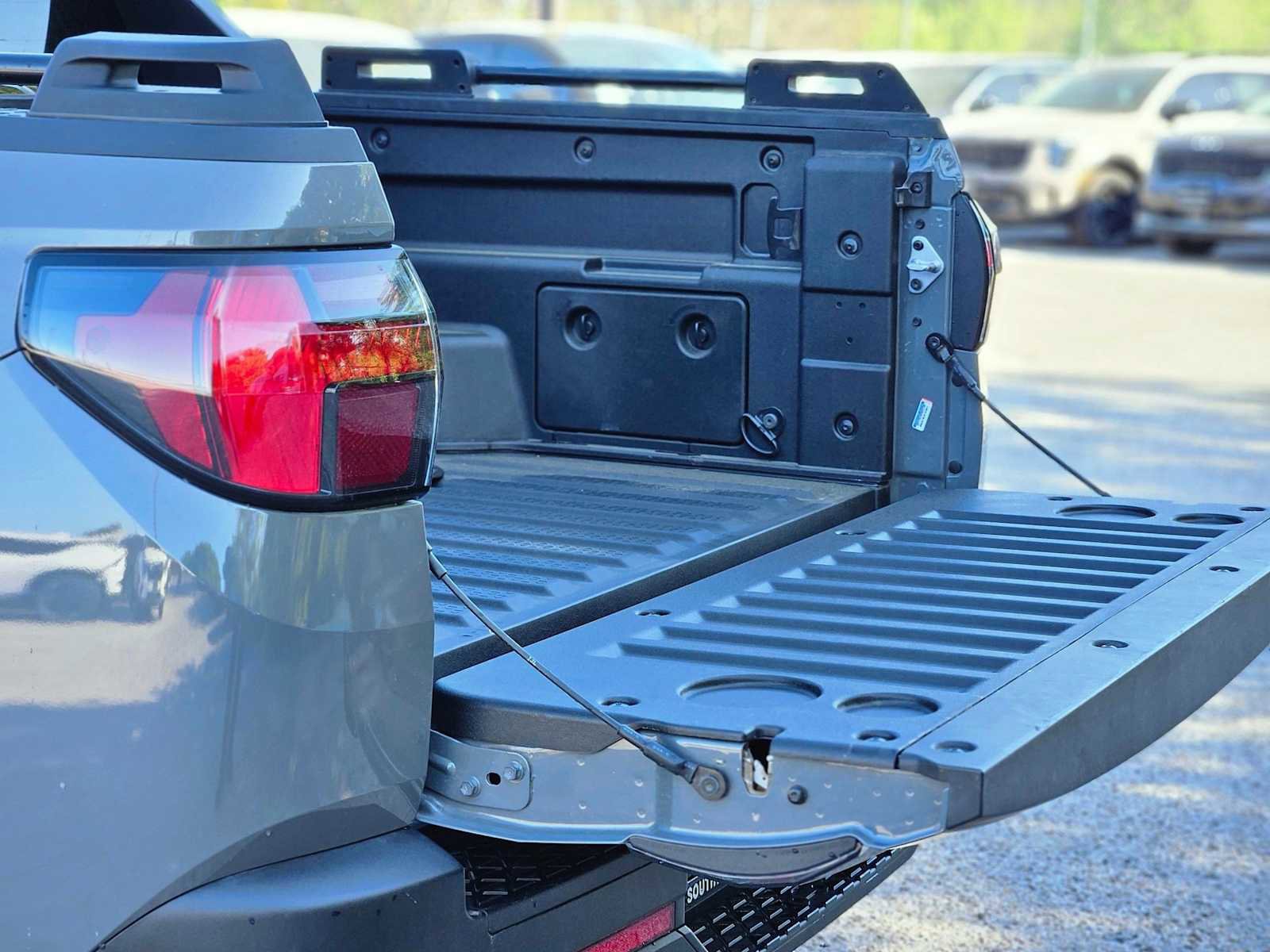 Used 2025 Hyundai Santa Cruz SEL image 18