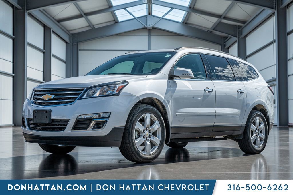 Used 2017 Chevrolet Traverse LT w/ Style and Technology Package image 1