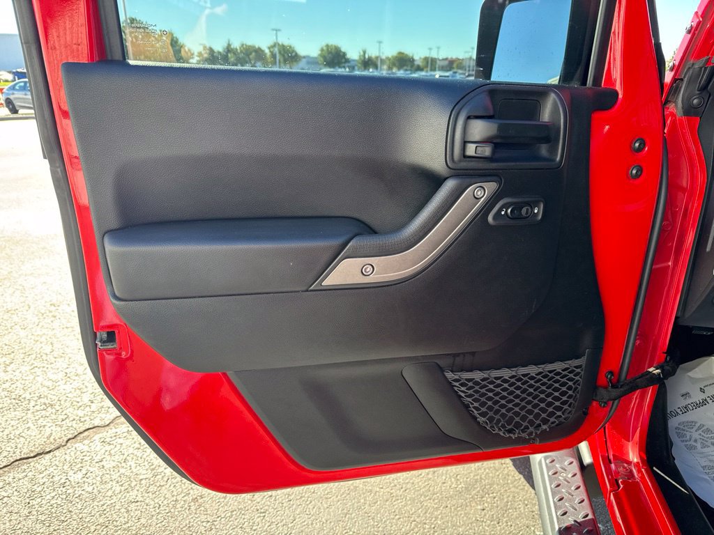 Used 2018 Jeep Wrangler Sport AWD/4WD image 27