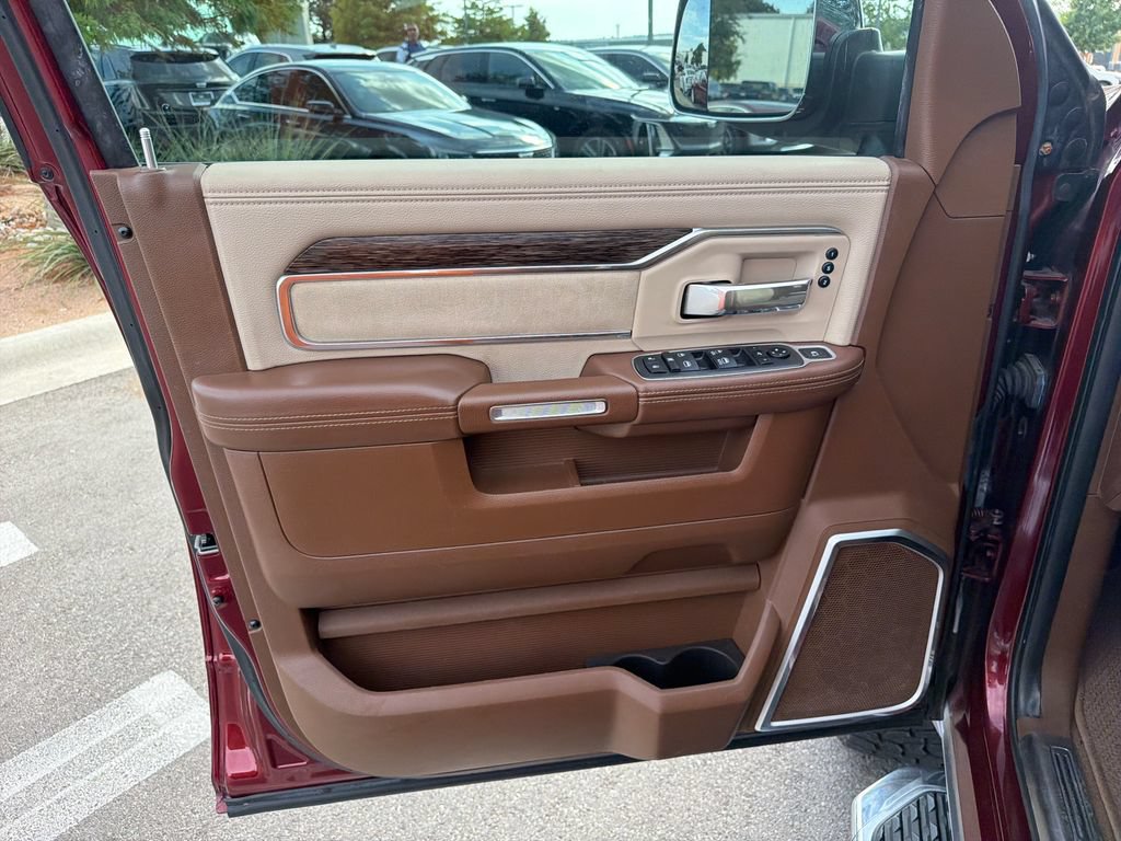 Used 2019 RAM 2500 Laramie AWD/4WD image 18
