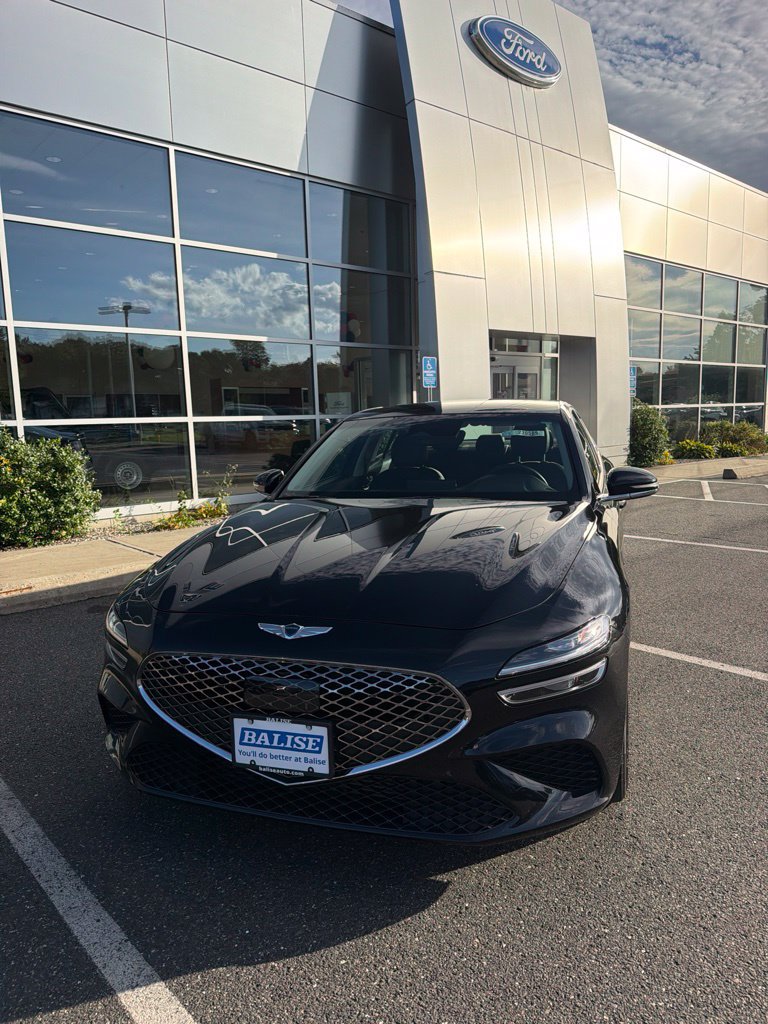 Used 2023 Genesis G70 2.0T AWD/4WD image 2