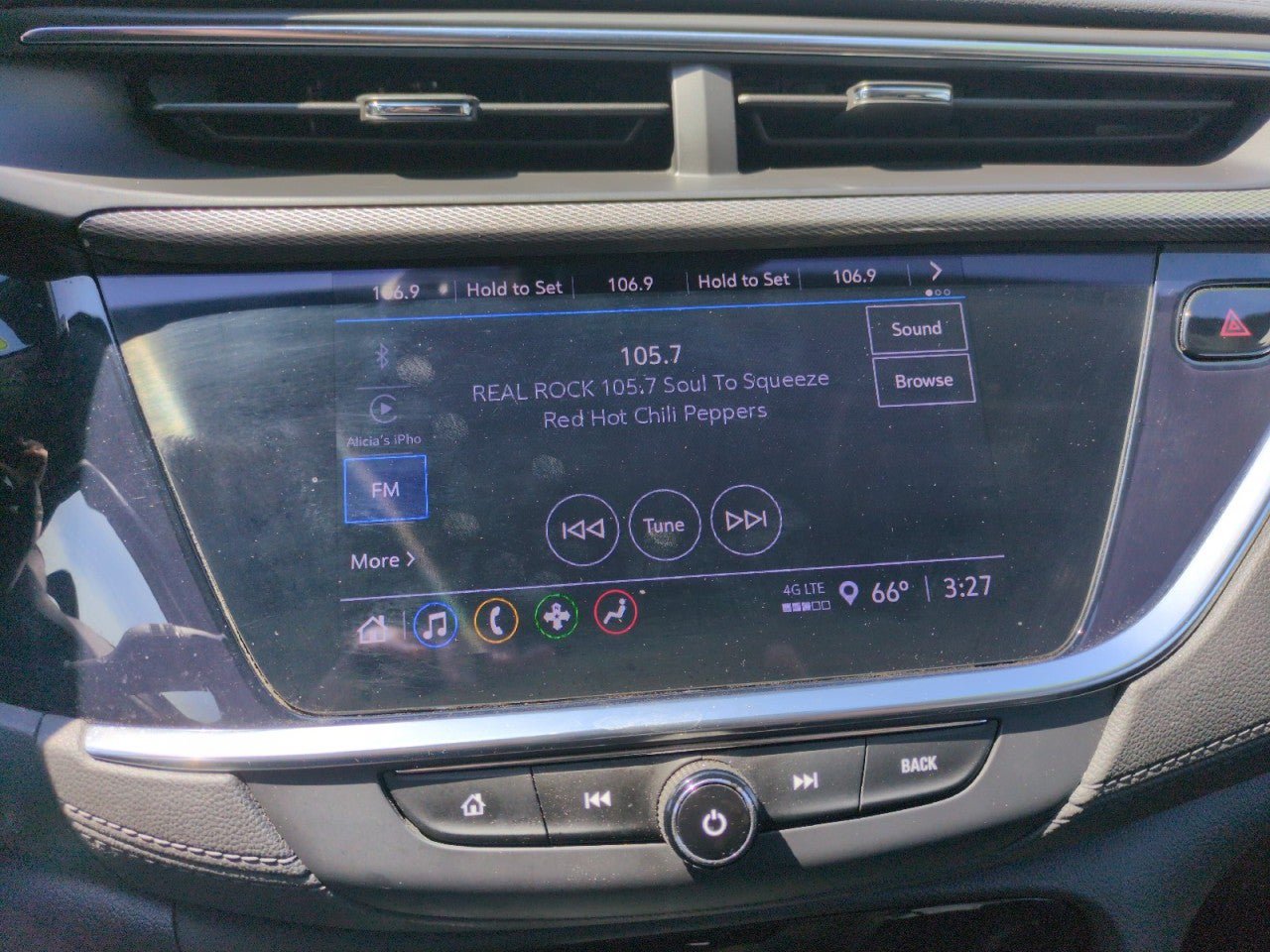 Used 2022 Buick Encore GX Essence w/ Experience Buick Package AWD/4WD image 19