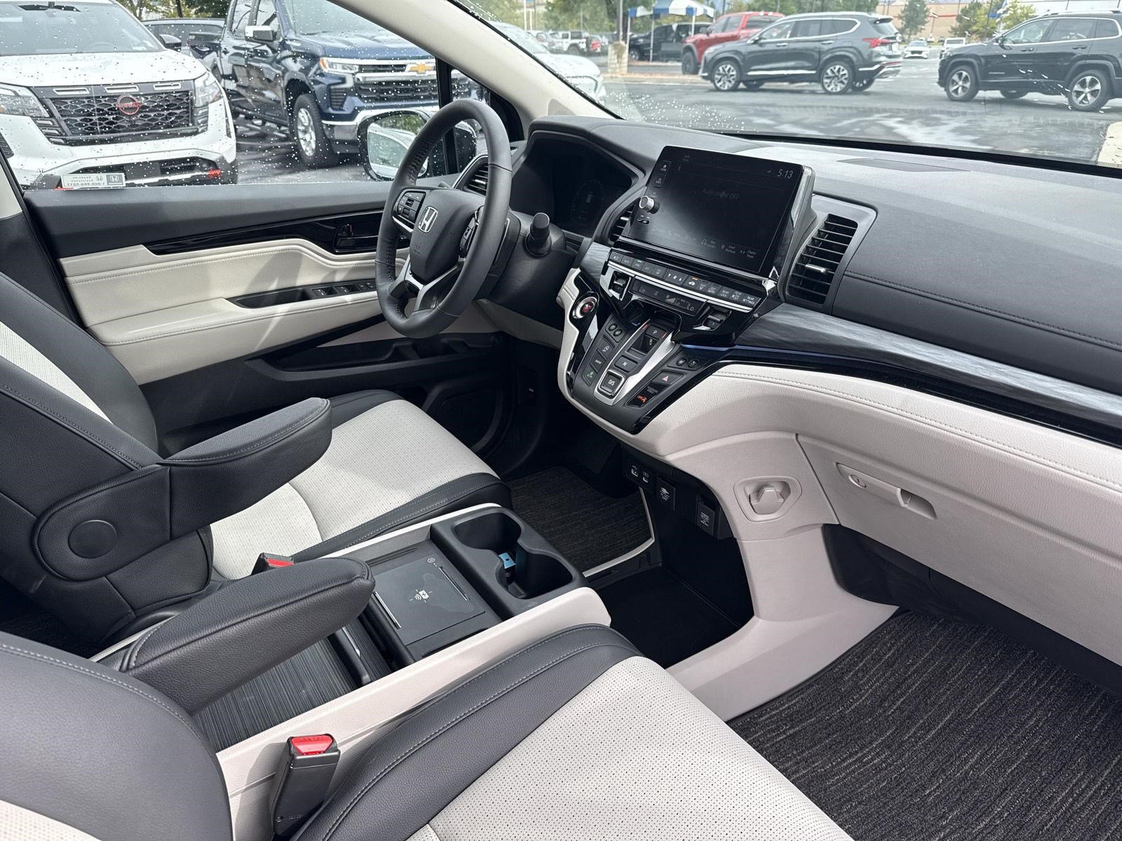 Certified 2026 Honda Odyssey Elite image 31