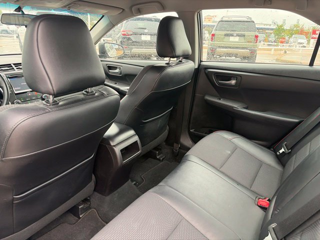 Used 2016 Toyota Camry SE FWD image 8