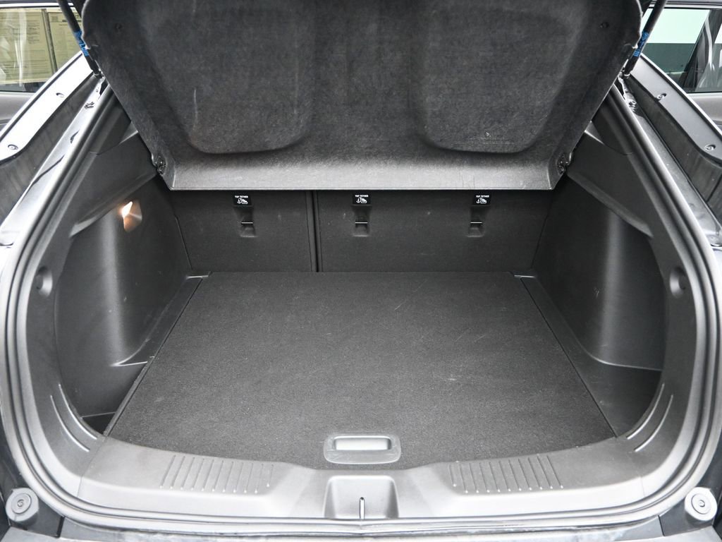 Used 2025 Buick Envista Preferred w/ Advanced Safety Package image 11