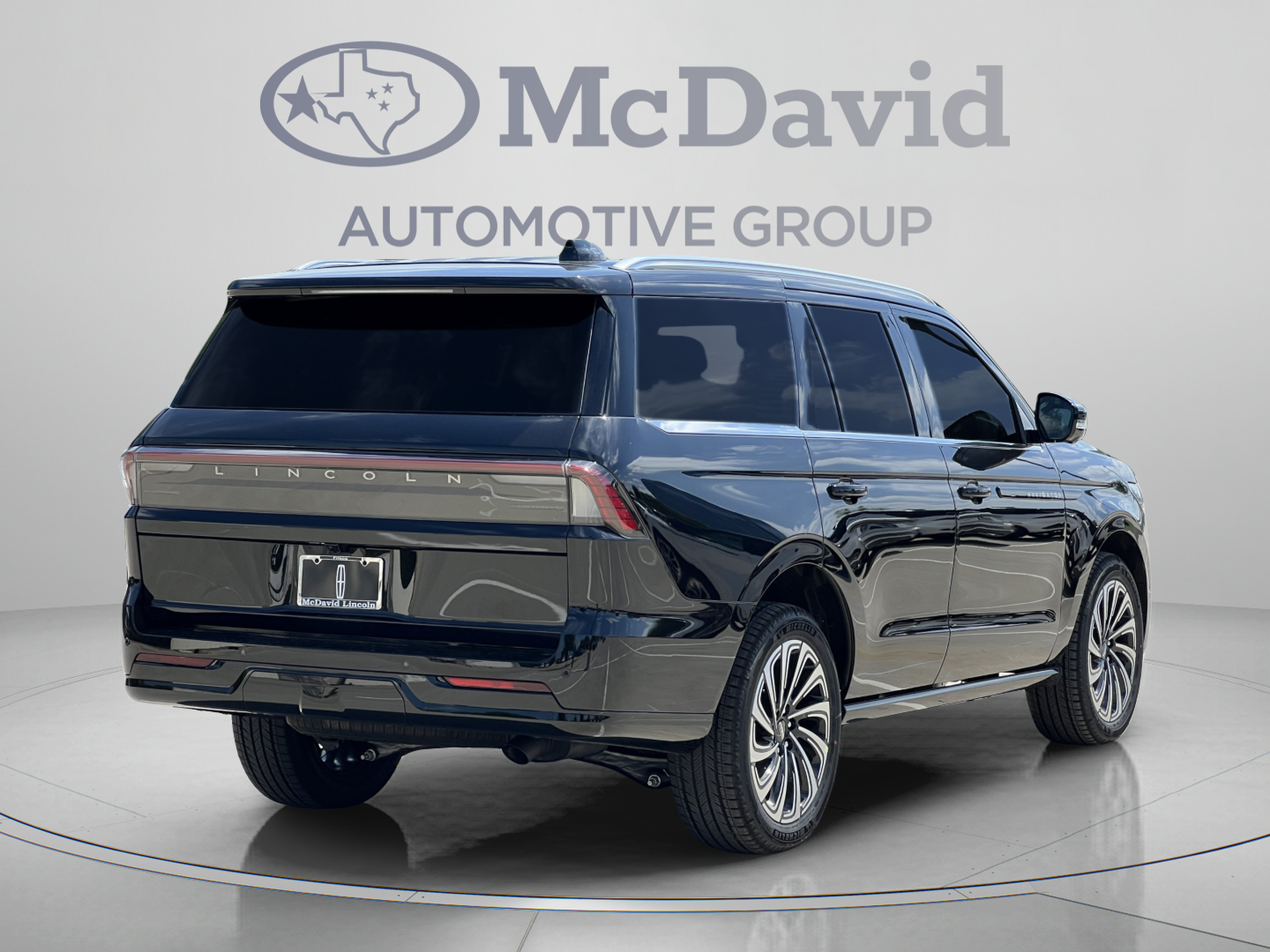 New 2026 Lincoln Navigator Black Label AWD/4WD image 7