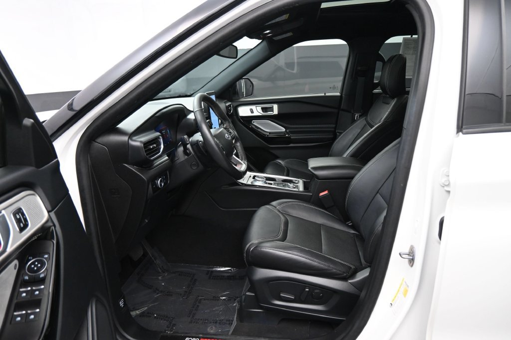 Used 2023 Ford Explorer ST w/ Equipment Group 401A AWD/4WD image 16