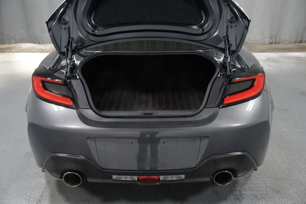 Certified 2024 Toyota GR86 image 31