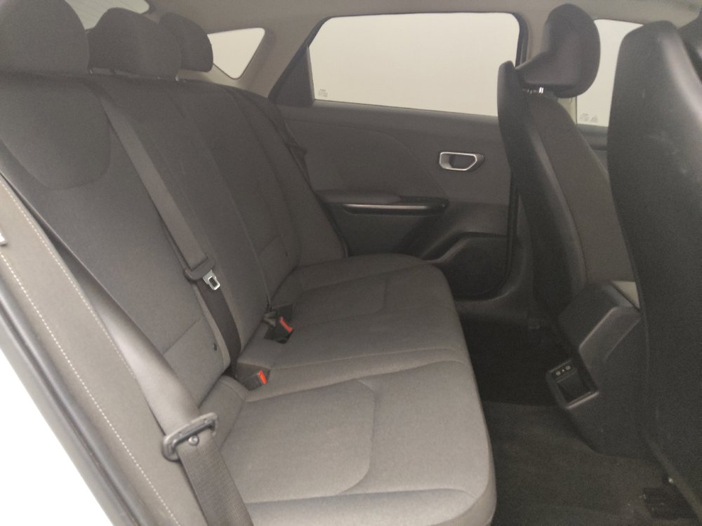 Used 2025 Kia K4 FWD image 19