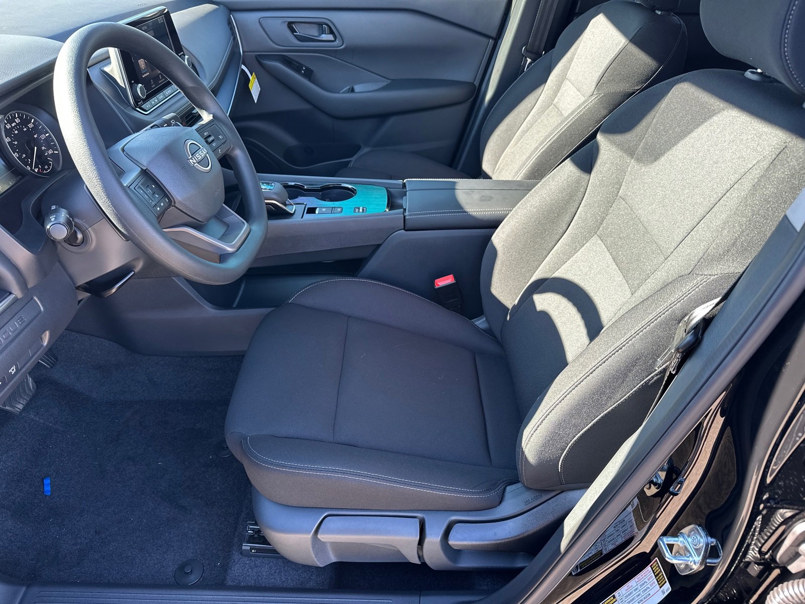 New 2026 Nissan Rogue S image 9