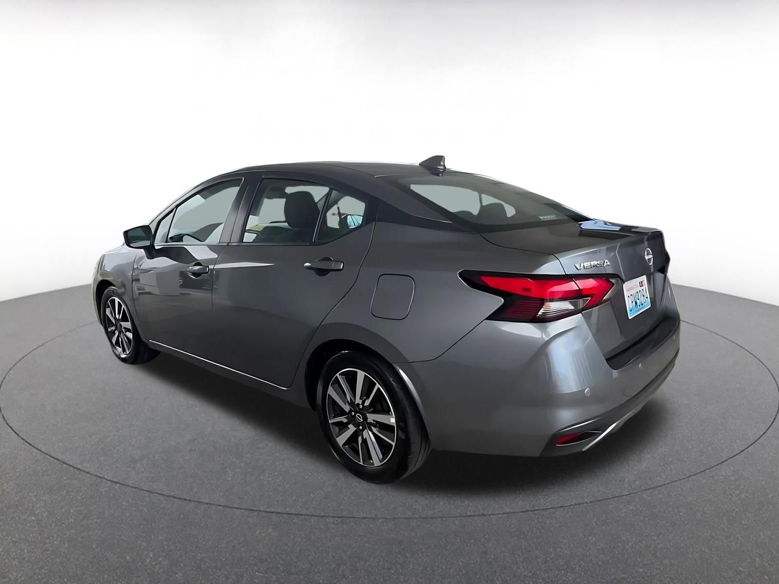 Used 2025 Nissan Versa SV FWD image 10