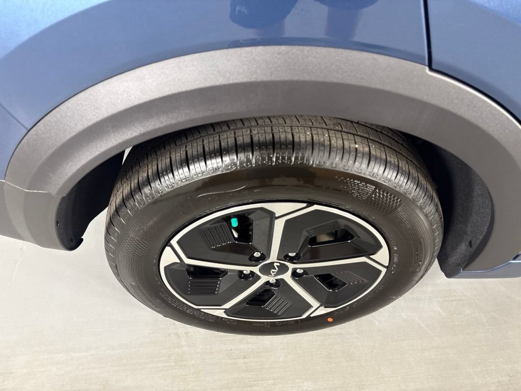 New 2026 Kia Niro EX FWD image 10