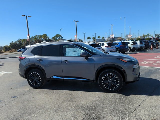 New 2026 Nissan Rogue Platinum image 2