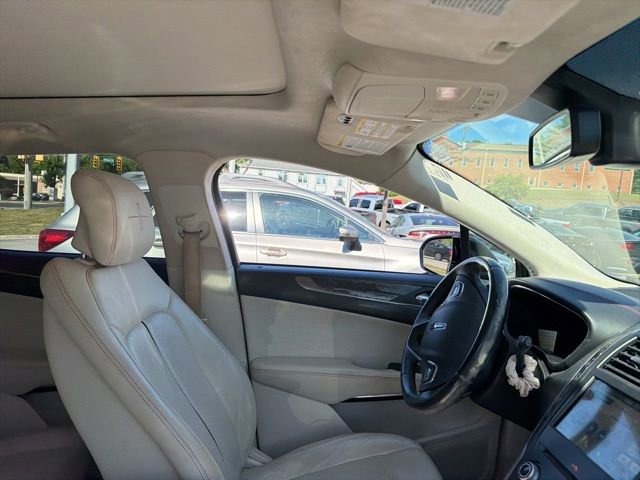 Used 2018 Lincoln MKC Black Label FWD image 12