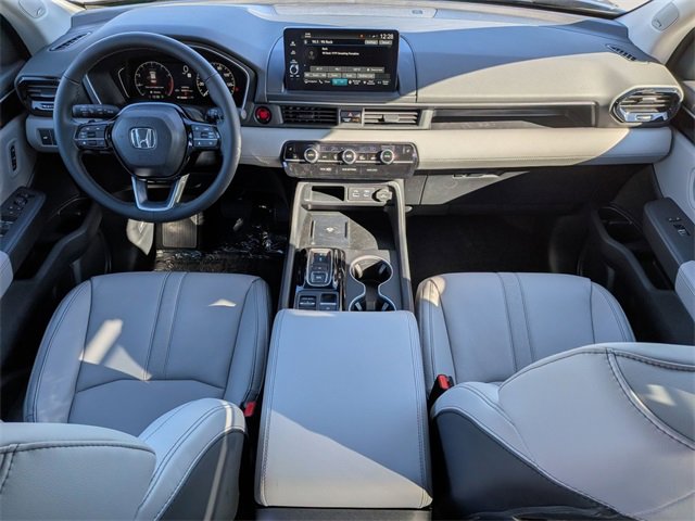 New 2025 Honda Pilot Touring image 27