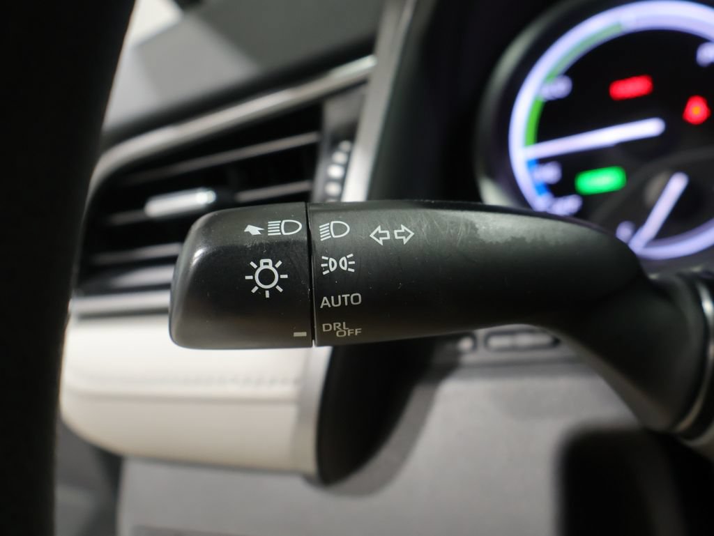 Used 2021 Toyota Camry LE FWD image 33