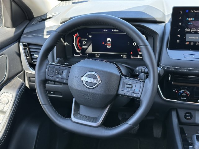 Certified 2025 Nissan Rogue SL AWD/4WD image 26