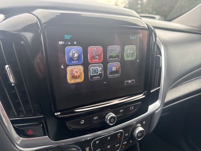 Used 2018 Chevrolet Traverse Premier image 24