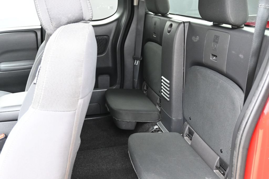 Used 2022 Nissan Frontier SV RWD image 31
