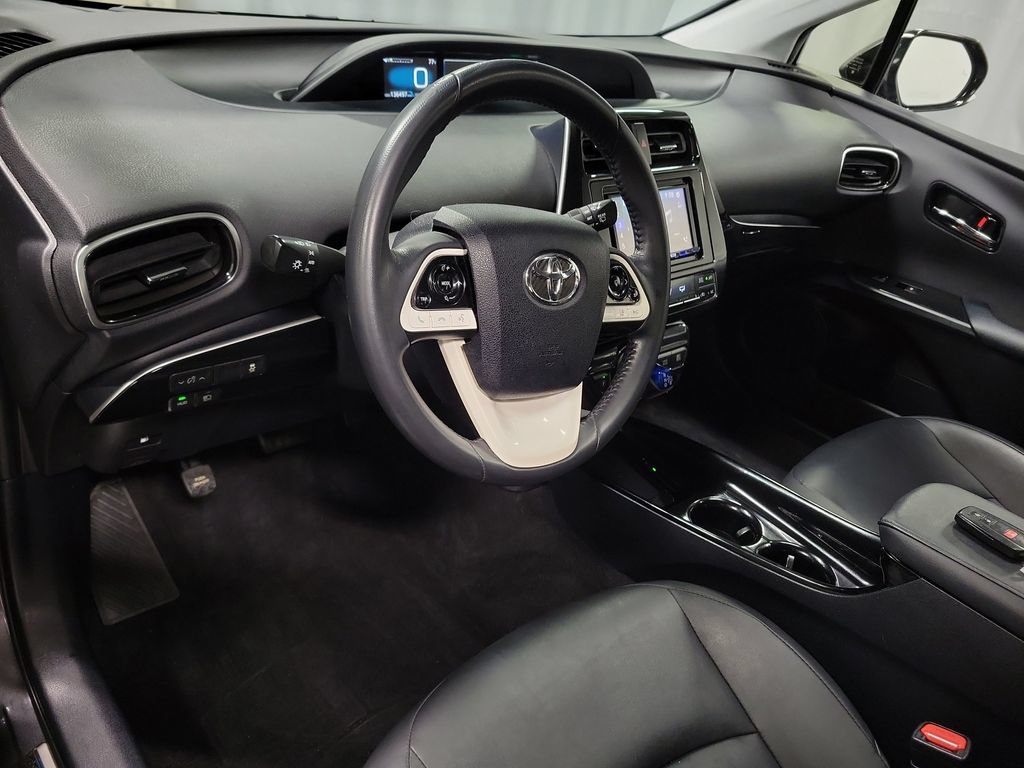 Used 2017 Toyota Prius Four w/ Advanced Technology Package FWD image 16