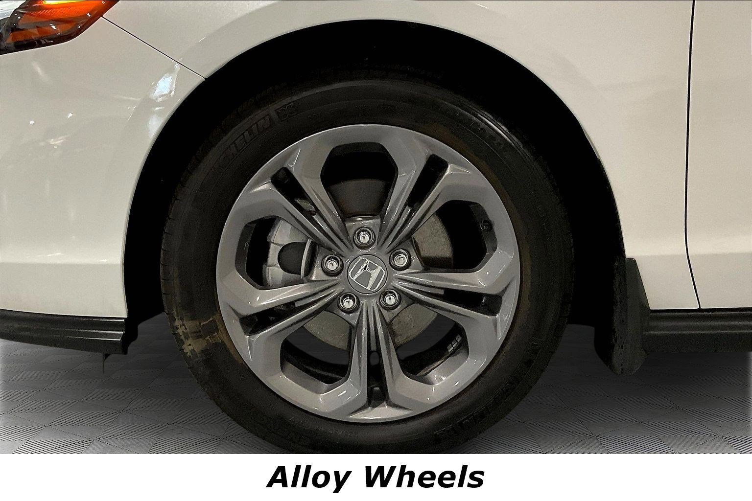 Used 2024 Honda Accord EX image 33