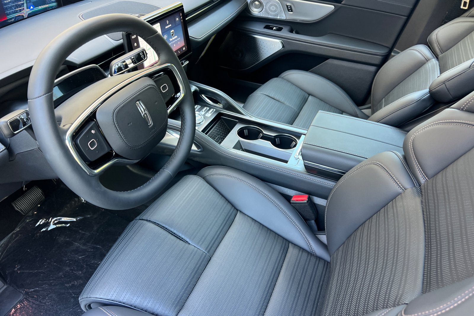 New 2026 Lincoln Nautilus Reserve AWD/4WD image 7