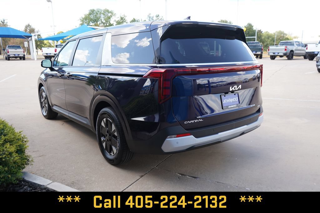 Used 2026 Kia Carnival LXS FWD image 10